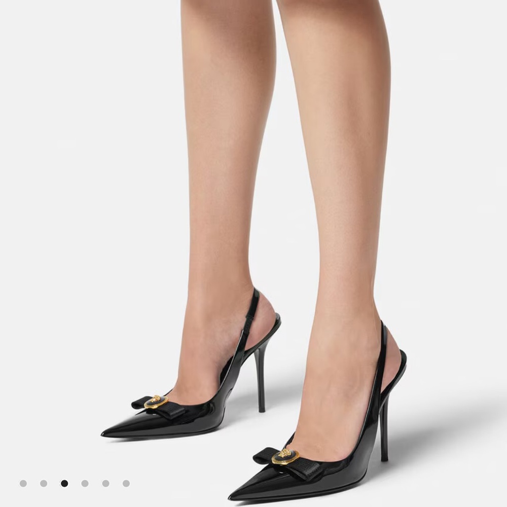 GIANNI RIBBON SLINGBACK PUMPS 110 MM
$895